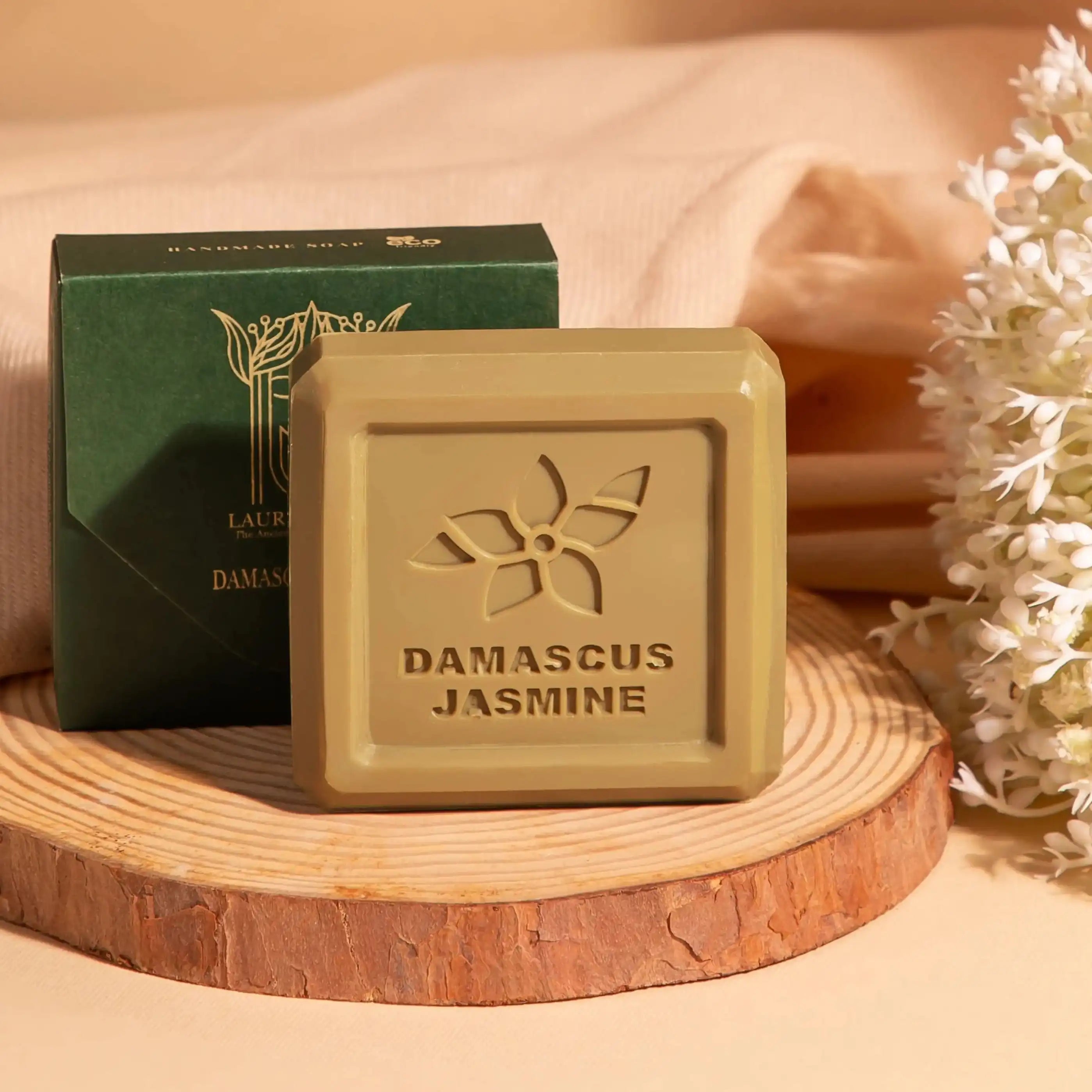 حكاية لورس أروما – الهدية الفاخرة